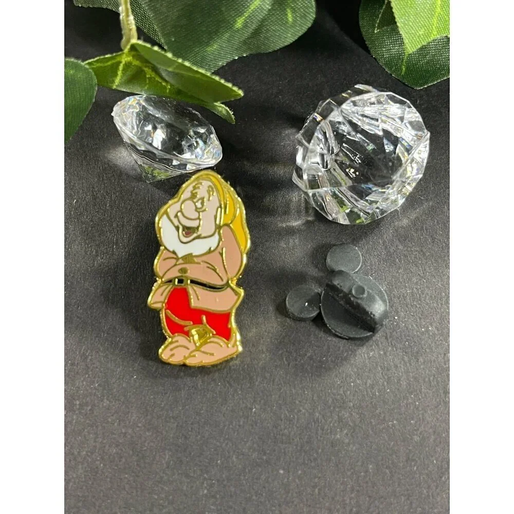 Disney Bashful Dwarf Trading Pin Snow White Seven Lapel Pin Badge Brooch Gift